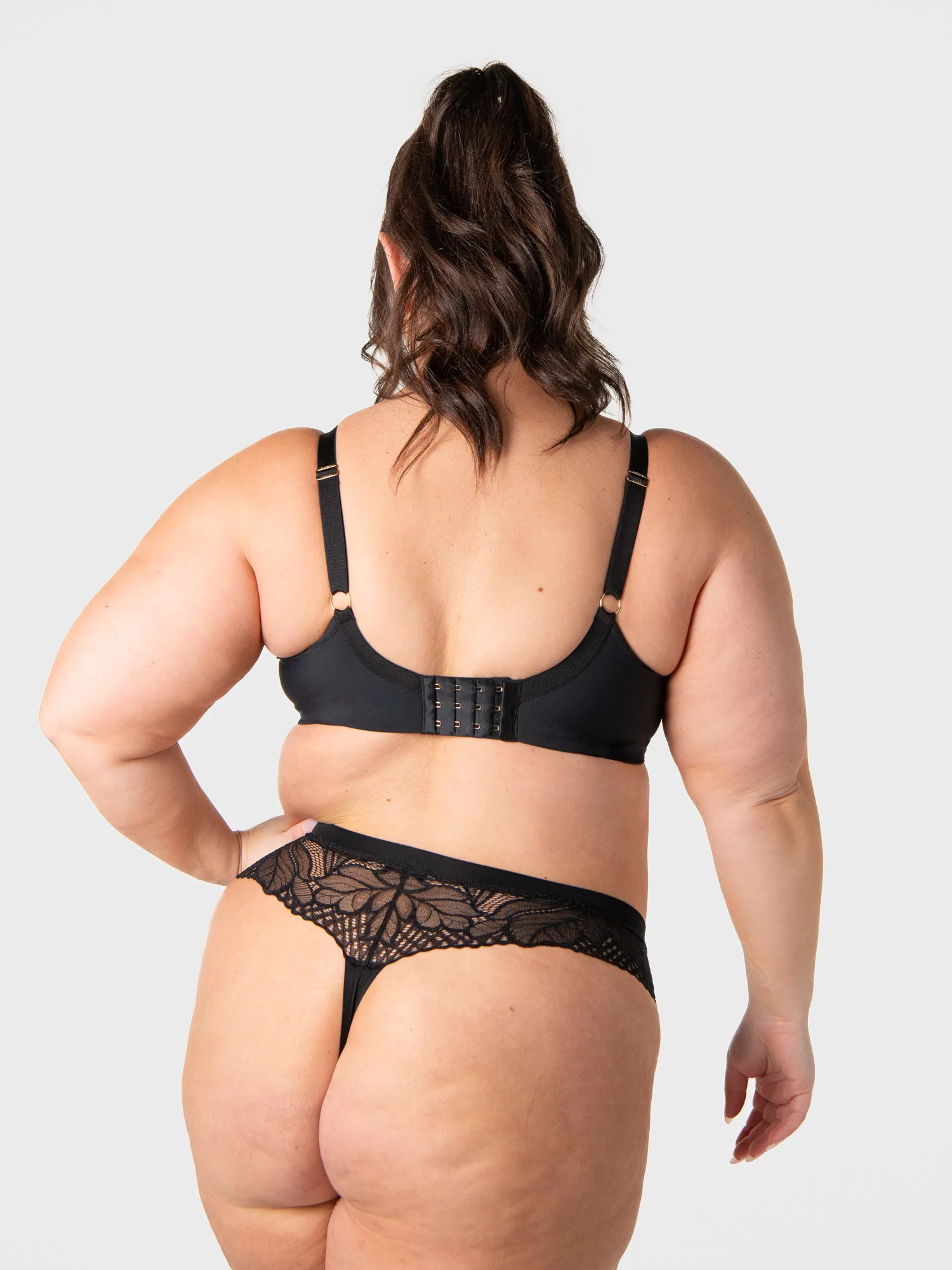 Luxe Wirefree Full Cup Bra - Black - Image 4