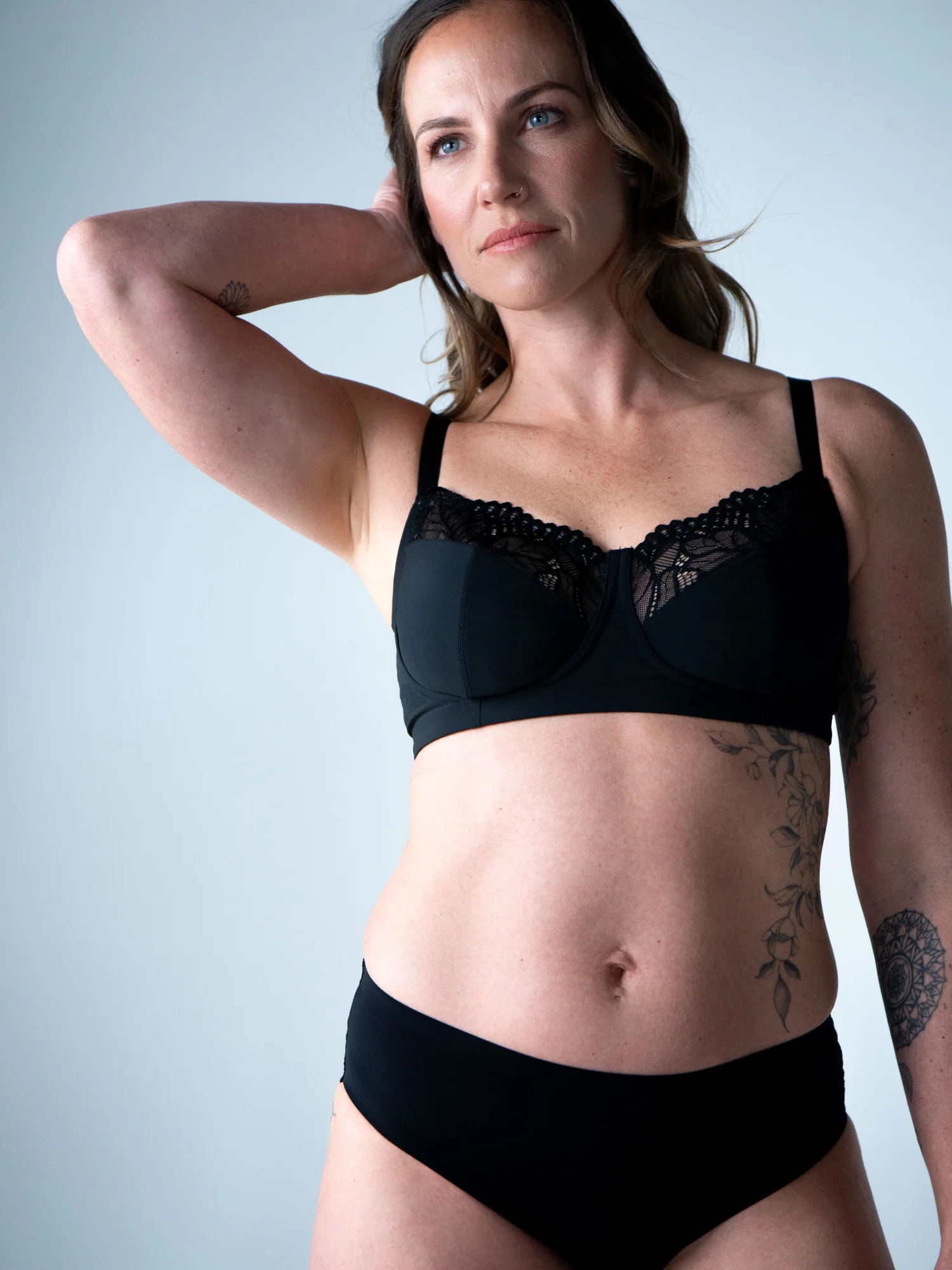 Luxe Wirefree Full Cup Bra - Black - Image 8
